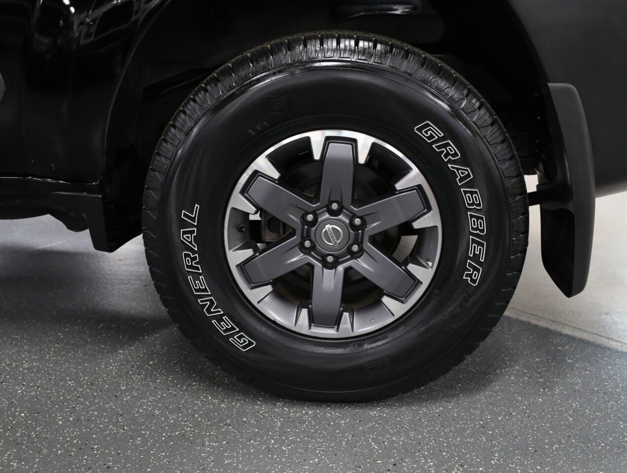 2014 Nissan Xterra PRO-4X 4x4 - Photo 43 - Addison, IL 60101