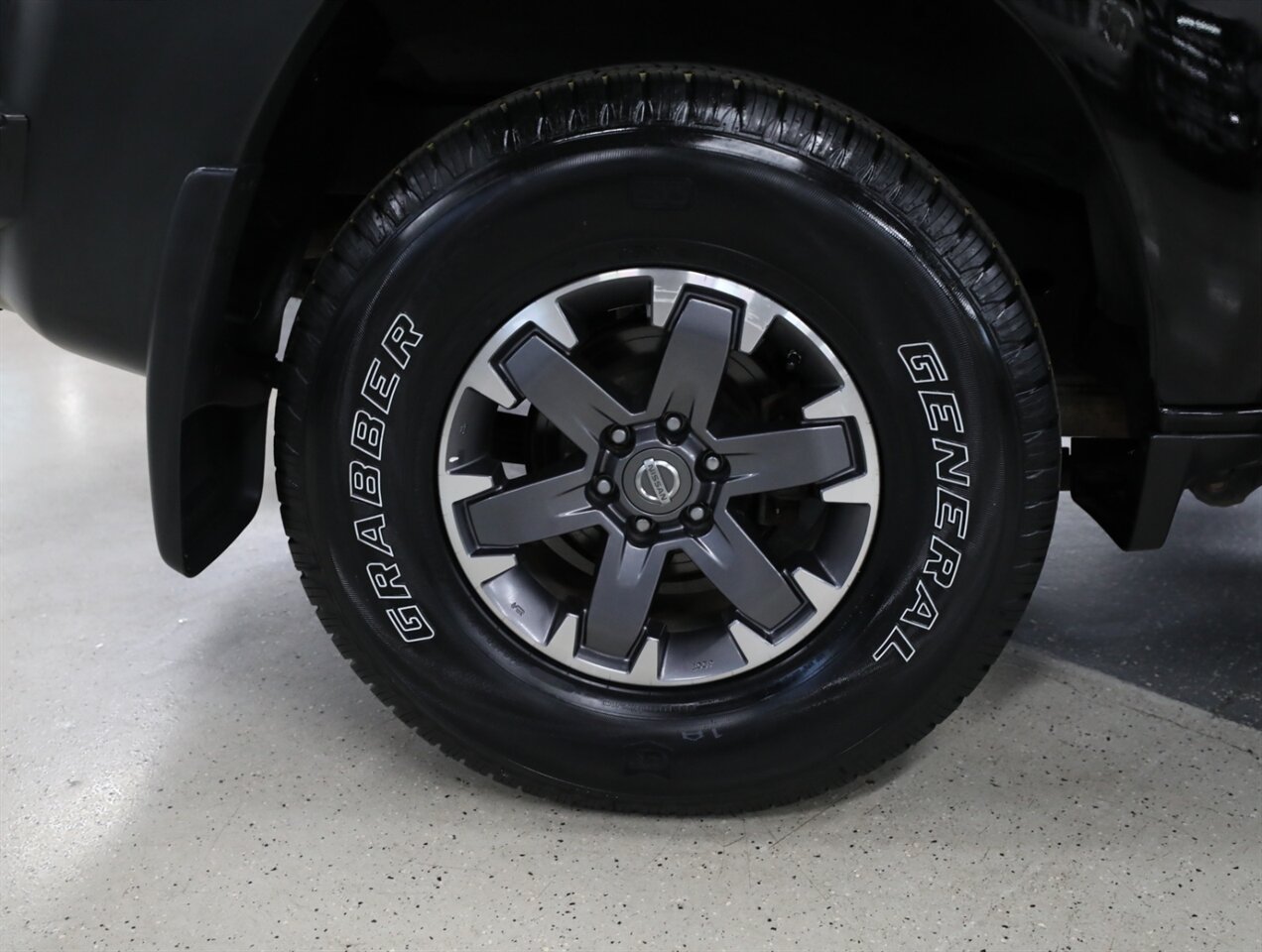 2014 Nissan Xterra PRO-4X 4x4 - Photo 46 - Addison, IL 60101