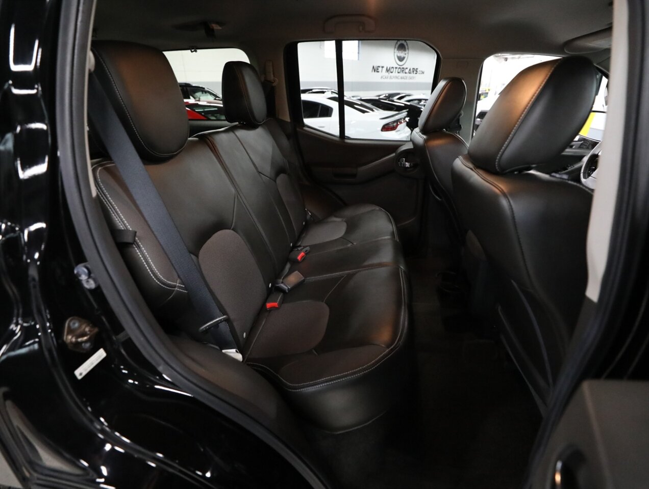 2014 Nissan Xterra PRO-4X 4x4 - Photo 22 - Addison, IL 60101