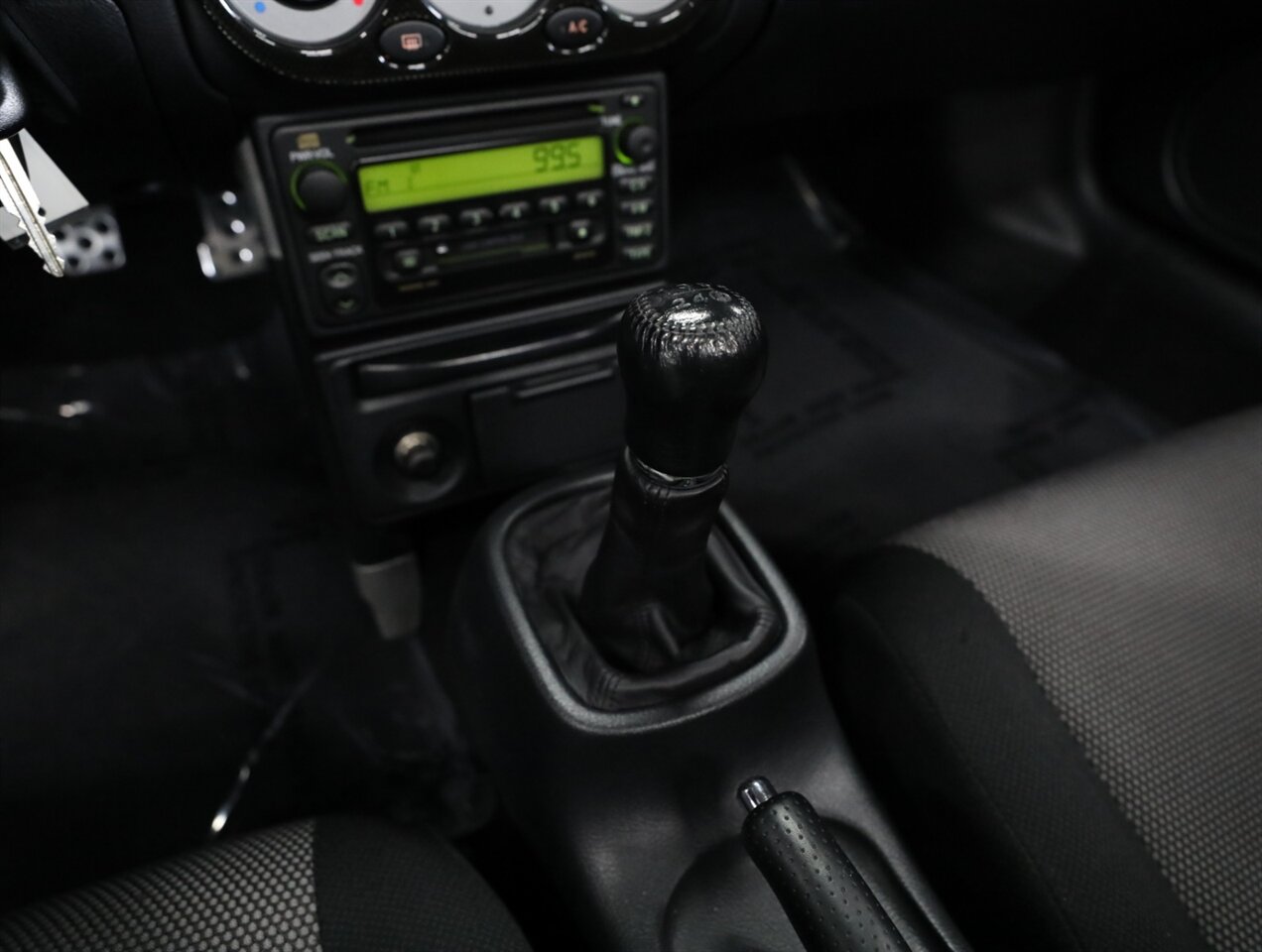 2001 Toyota MR2 Spyder - Photo 22 - Addison, IL 60101