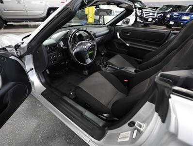 2001 Toyota MR2 Spyder - Photo 20 - Addison, IL 60101