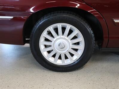 2009 Mercury Grand Marquis LS - Photo 38 - Addison, IL 60101