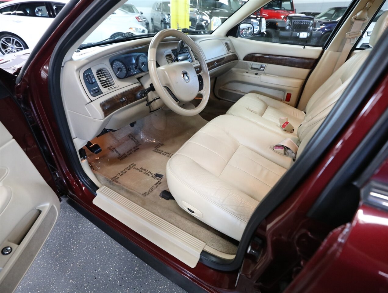 2009 Mercury Grand Marquis LS - Photo 28 - Addison, IL 60101