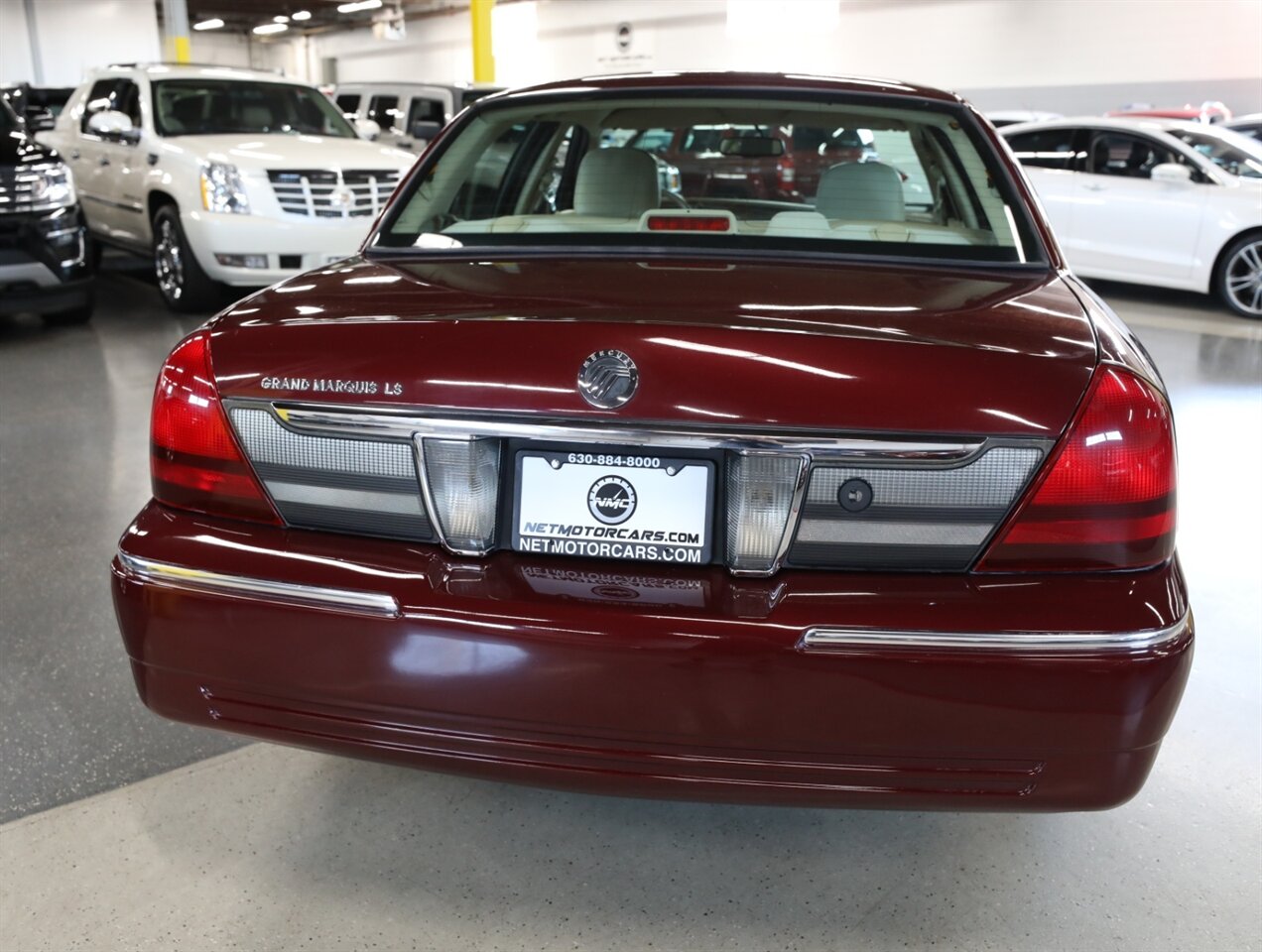 2009 Mercury Grand Marquis LS - Photo 11 - Addison, IL 60101