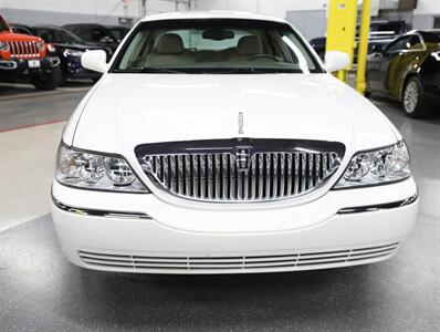 2003 Lincoln Town Car Executive   - Photo 6 - Addison, IL 60101