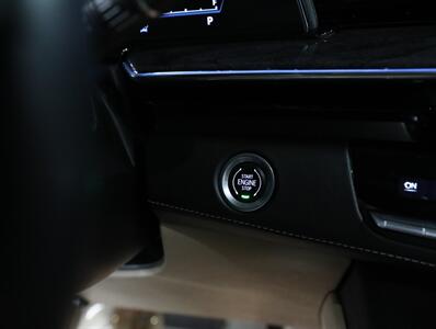 2023 Cadillac Escalade Premium Luxury 4WD   - Photo 41 - Addison, IL 60101