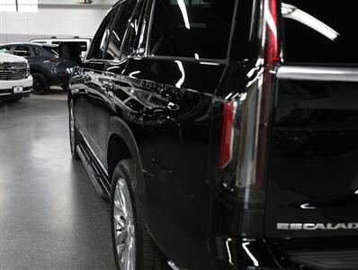 2023 Cadillac Escalade Premium Luxury 4WD   - Photo 14 - Addison, IL 60101