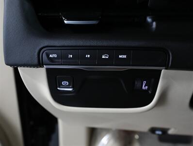 2023 Cadillac Escalade Premium Luxury 4WD   - Photo 45 - Addison, IL 60101