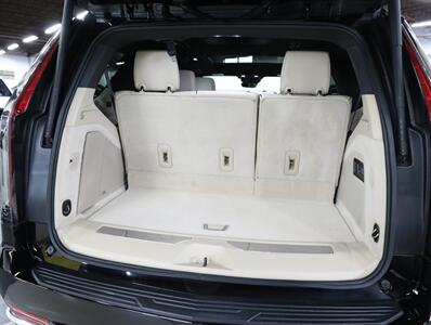 2023 Cadillac Escalade Premium Luxury 4WD   - Photo 23 - Addison, IL 60101