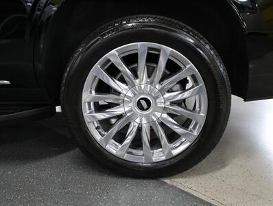 2023 Cadillac Escalade Premium Luxury 4WD   - Photo 51 - Addison, IL 60101