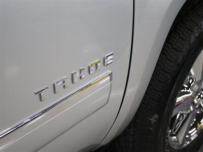 2014 Chevrolet Tahoe LTZ 4X4   - Photo 8 - Addison, IL 60101