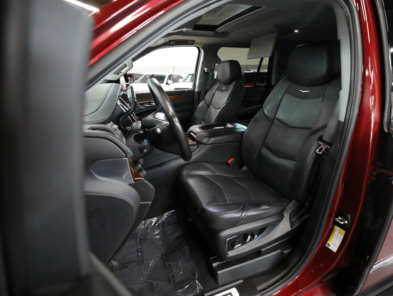 2018 Cadillac Escalade Premium Luxury 4WD - Photo 36 - Addison, IL 60101