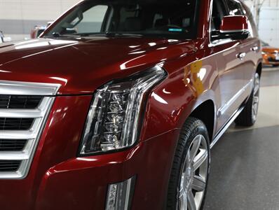 2018 Cadillac Escalade Premium Luxury 4WD - Photo 5 - Addison, IL 60101