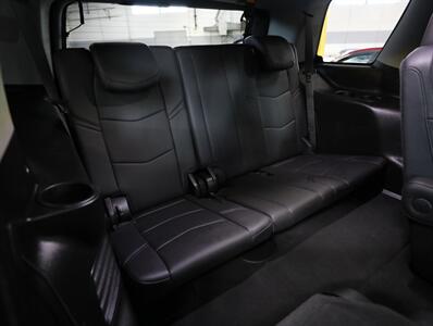 2018 Cadillac Escalade Premium Luxury 4WD - Photo 27 - Addison, IL 60101