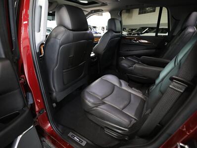 2018 Cadillac Escalade Premium Luxury 4WD - Photo 29 - Addison, IL 60101