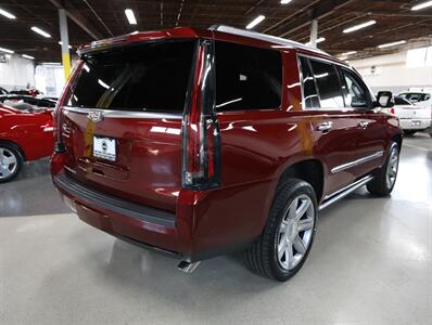 2018 Cadillac Escalade Premium Luxury 4WD - Photo 9 - Addison, IL 60101