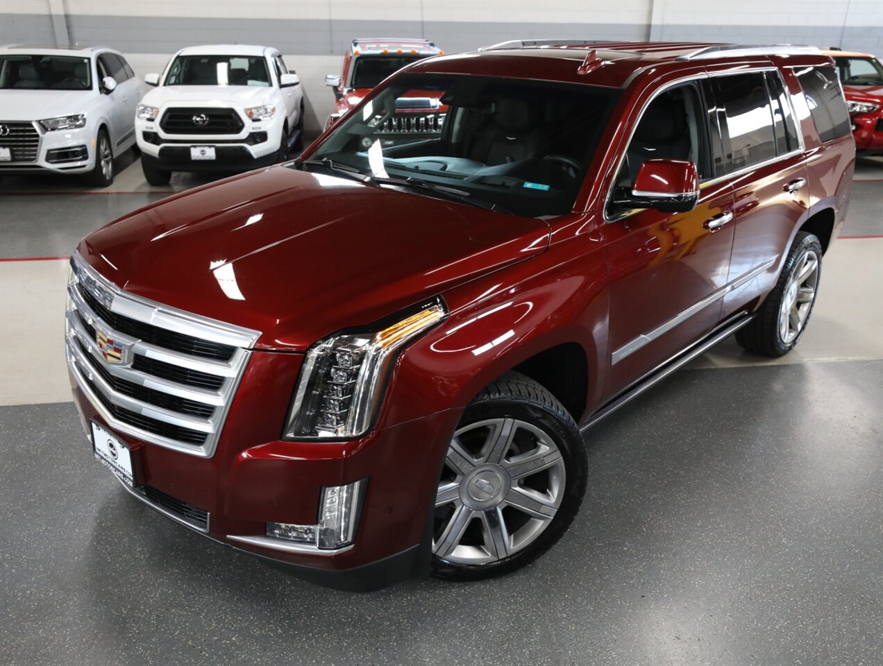 2018 Cadillac Escalade Premium Luxury 4WD - Photo 2 - Addison, IL 60101
