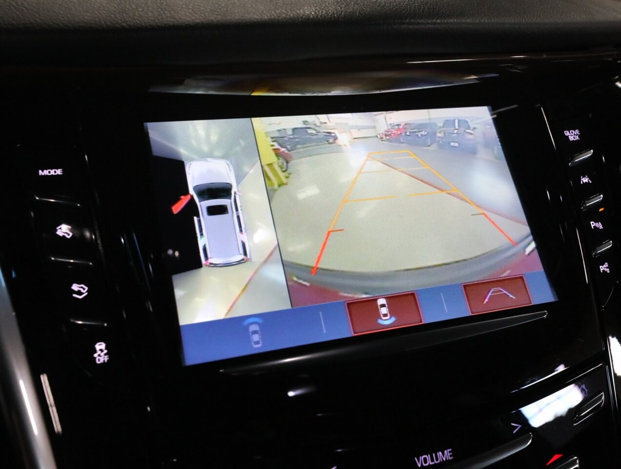 2018 Cadillac Escalade Premium Luxury 4WD - Photo 43 - Addison, IL 60101