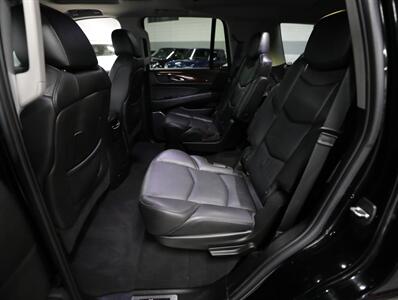 2018 Cadillac Escalade Luxury 4WD - Photo 29 - Addison, IL 60101