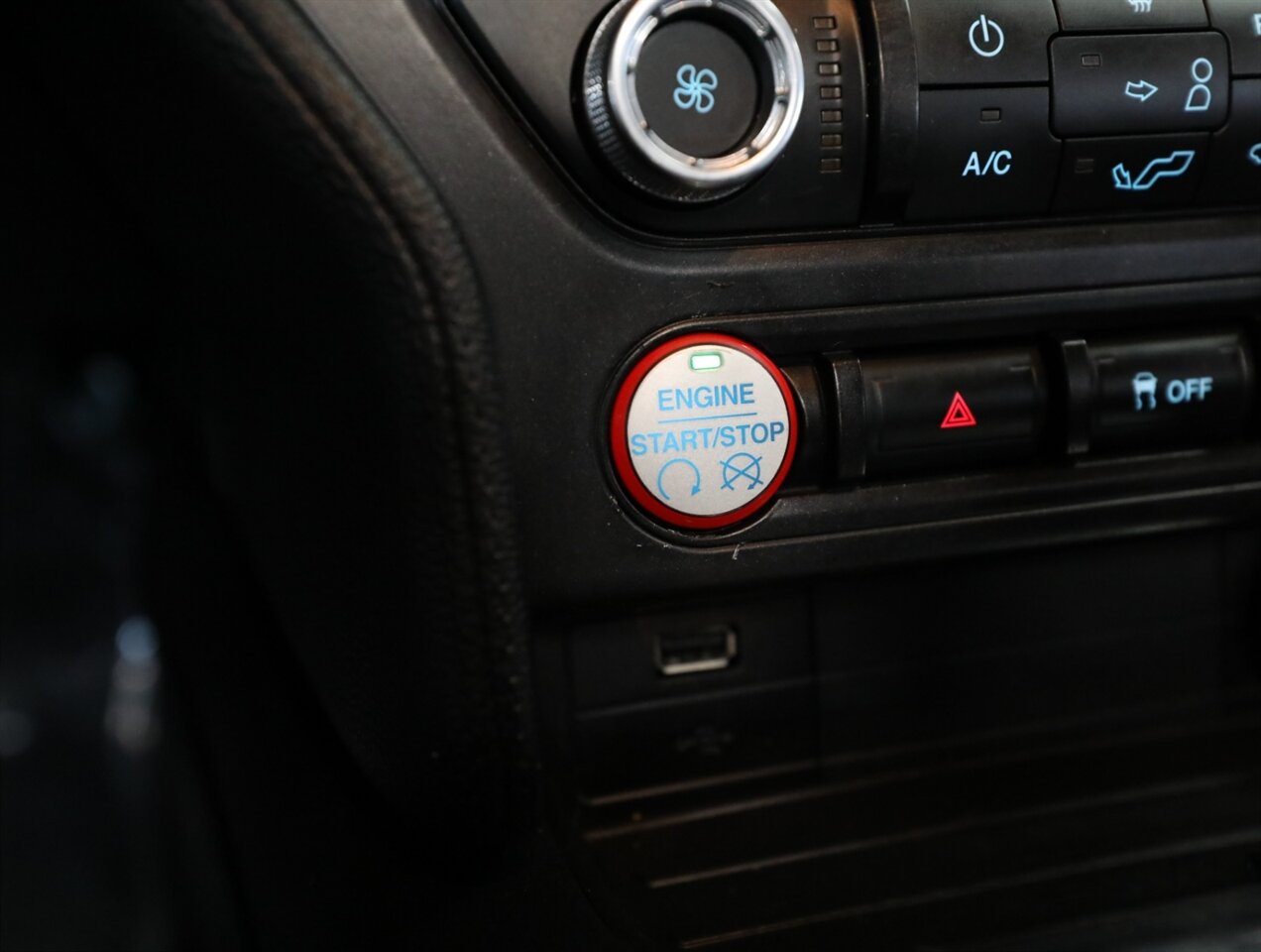 2016 Ford Mustang V6 Convertible - Photo 27 - Addison, IL 60101