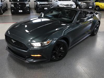2016 Ford Mustang V6 Convertible - Photo 2 - Addison, IL 60101