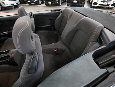 2016 Ford Mustang V6 Convertible - Photo 21 - Addison, IL 60101