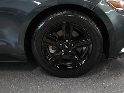 2016 Ford Mustang V6 Convertible - Photo 41 - Addison, IL 60101