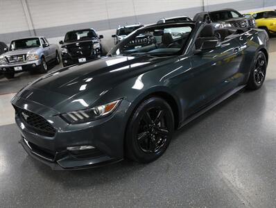 2016 Ford Mustang V6 Convertible - Photo 4 - Addison, IL 60101
