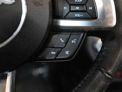 2016 Ford Mustang V6 Convertible - Photo 29 - Addison, IL 60101