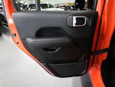 2018 Jeep Wrangler Unlimited Sahara   - Photo 24 - Addison, IL 60101