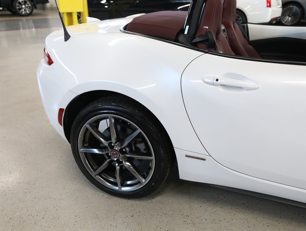 2020 Mazda MX-5 Miata 100th Anniversary - Photo 10 - Addison, IL 60101