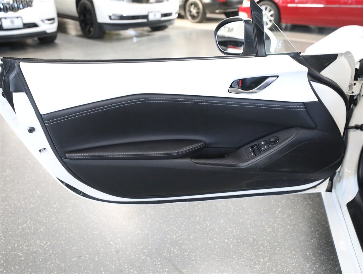 2020 Mazda MX-5 Miata 100th Anniversary - Photo 24 - Addison, IL 60101