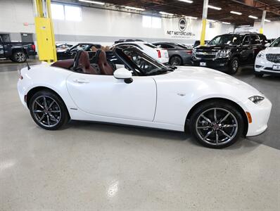 2020 Mazda MX-5 Miata 100th Anniversary - Photo 9 - Addison, IL 60101