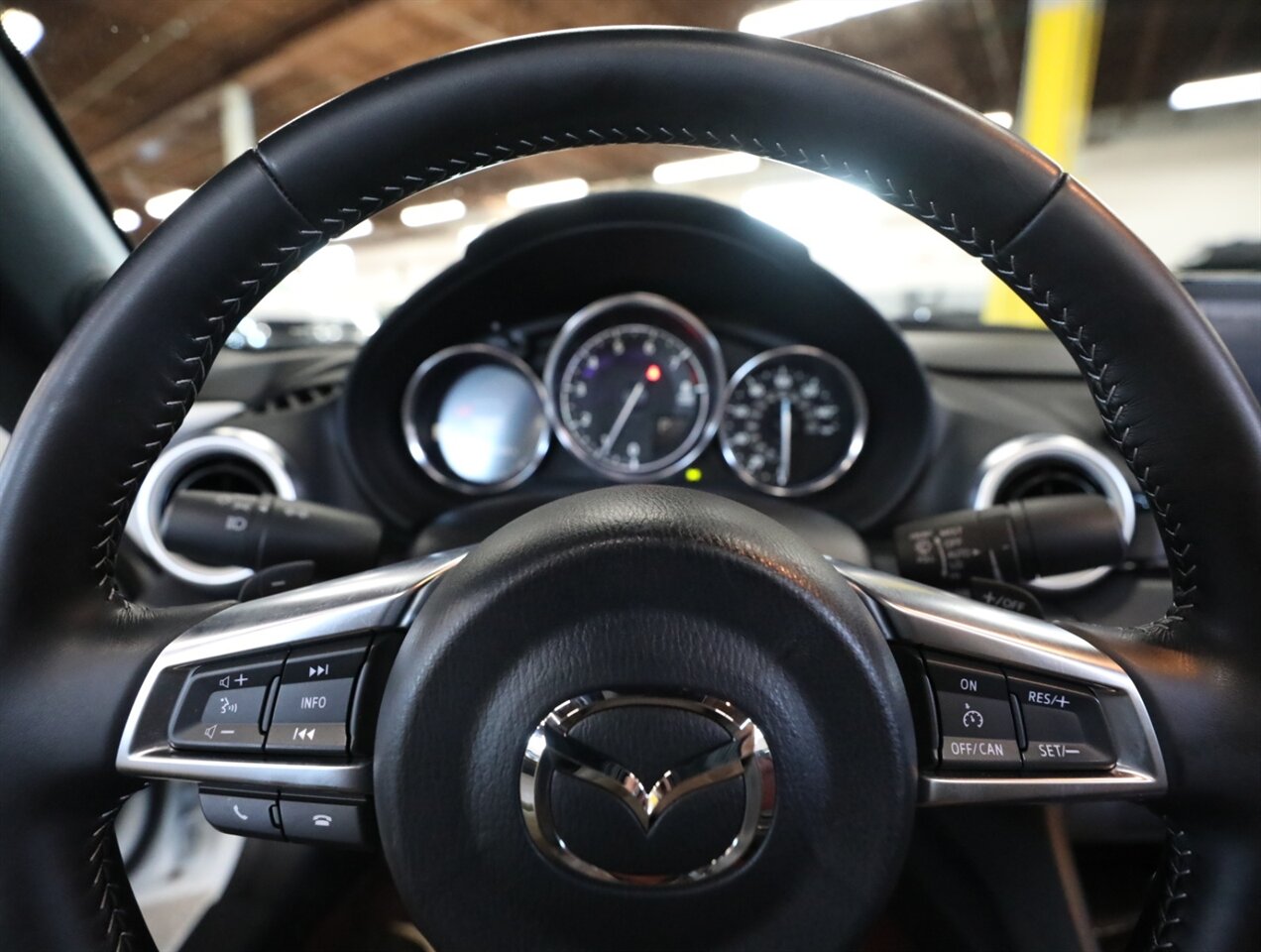 2020 Mazda MX-5 Miata 100th Anniversary - Photo 36 - Addison, IL 60101