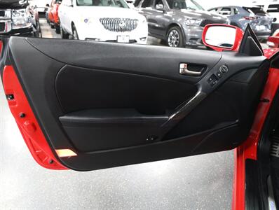 2015 Hyundai Genesis Coupe 3.8 Ultimate   - Photo 24 - Addison, IL 60101