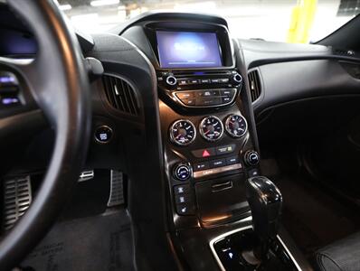 2015 Hyundai Genesis Coupe 3.8 Ultimate   - Photo 32 - Addison, IL 60101
