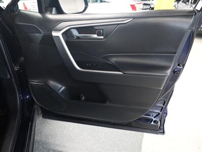 2019 Toyota RAV4 XLE AWD   - Photo 15 - Addison, IL 60101