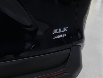 2019 Toyota RAV4 XLE AWD   - Photo 11 - Addison, IL 60101