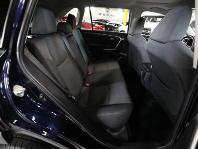 2019 Toyota RAV4 XLE AWD   - Photo 20 - Addison, IL 60101
