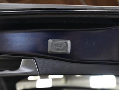 2019 Toyota RAV4 XLE AWD   - Photo 22 - Addison, IL 60101