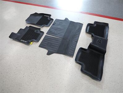 2019 Toyota RAV4 XLE AWD   - Photo 47 - Addison, IL 60101