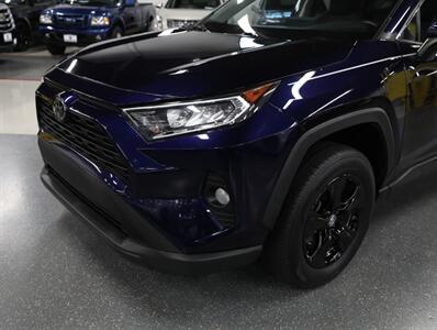 2019 Toyota RAV4 XLE AWD   - Photo 3 - Addison, IL 60101