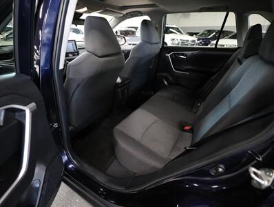 2019 Toyota RAV4 XLE AWD   - Photo 24 - Addison, IL 60101