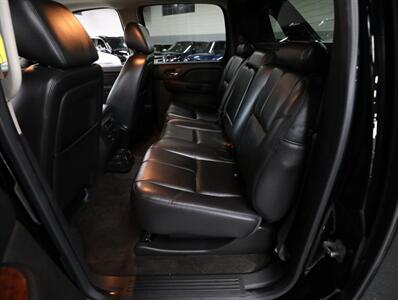 2013 Chevrolet Avalanche LT Black Diamond 4X4   - Photo 25 - Addison, IL 60101