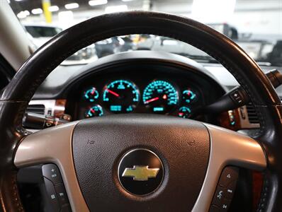 2013 Chevrolet Avalanche LT Black Diamond 4X4   - Photo 37 - Addison, IL 60101
