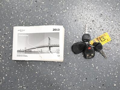 2013 Chevrolet Avalanche LT Black Diamond 4X4   - Photo 48 - Addison, IL 60101