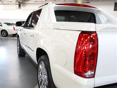 2013 Cadillac Escalade EXT Premium   - Photo 15 - Addison, IL 60101