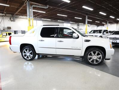 2013 Cadillac Escalade EXT Premium   - Photo 8 - Addison, IL 60101