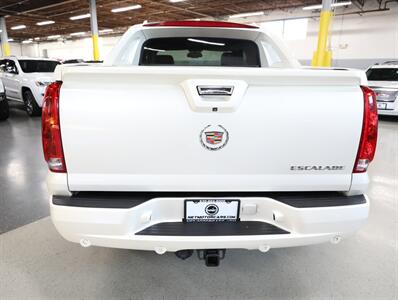2013 Cadillac Escalade EXT Premium   - Photo 11 - Addison, IL 60101