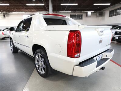 2013 Cadillac Escalade EXT Premium   - Photo 14 - Addison, IL 60101